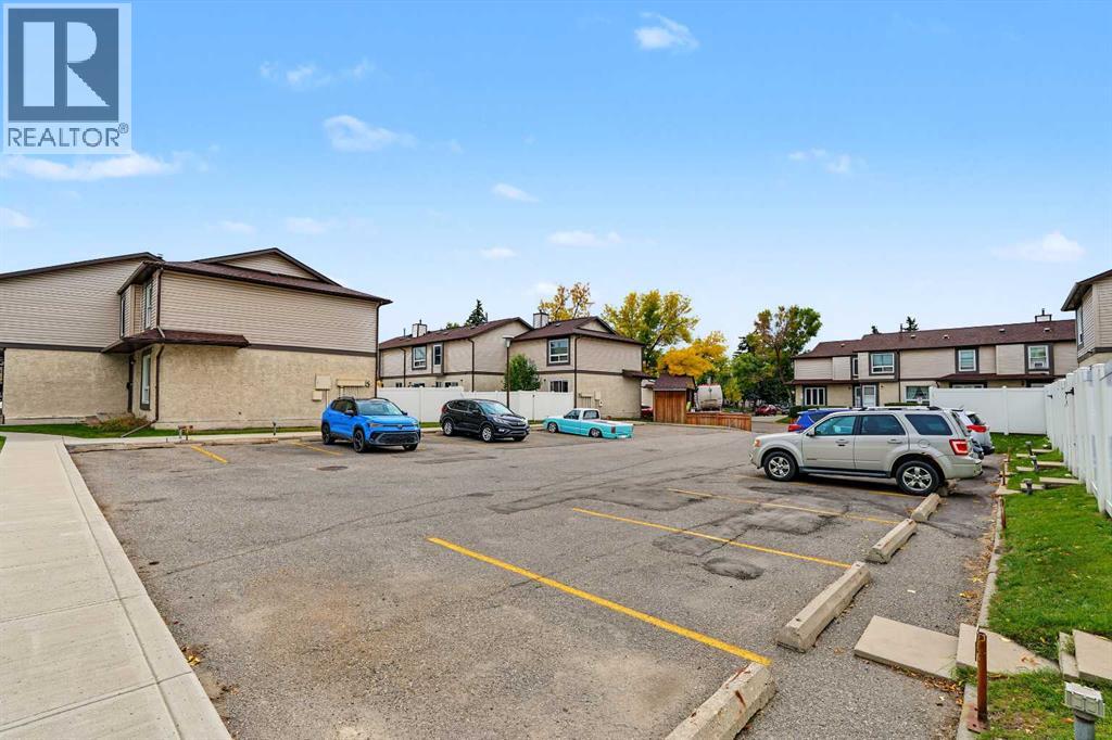 1215 137 Avenue SE - 11