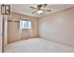 322 Assiniboia Place W - photo 9