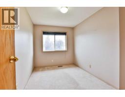 322 Assiniboia Place W - photo 10