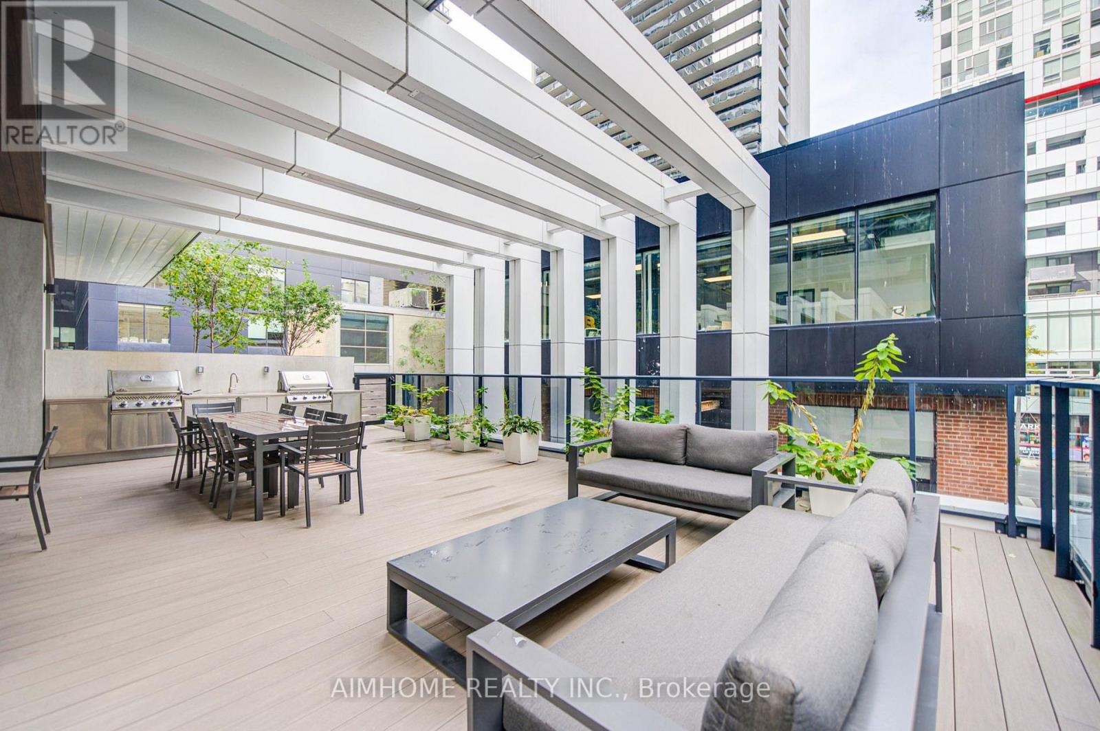38 Widmer Street — photo 36