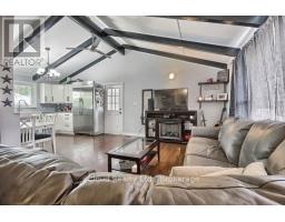 Laundry room - 172 Silas Boulevard, Georgina, ON L4P2K3 Photo 6