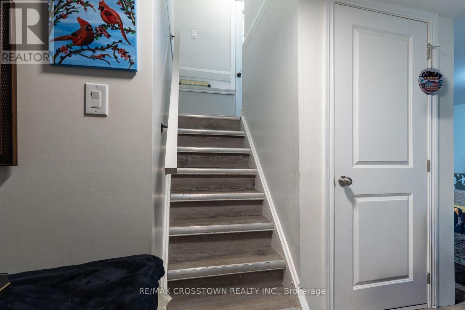 86 Victoria Street, Barrie photo 15