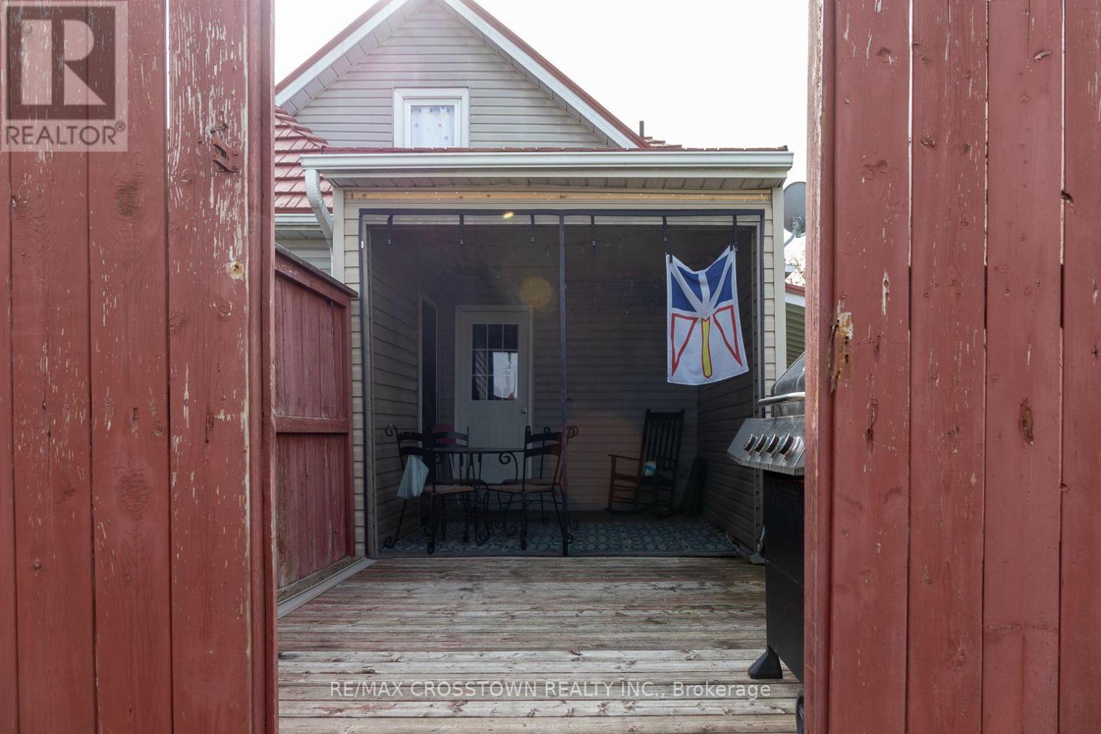 86 VICTORIA STREET - 26