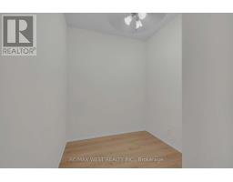 1710 - 220 Burnhamthorpe Road W, Mississauga, ON L5B4N4 Photo 8