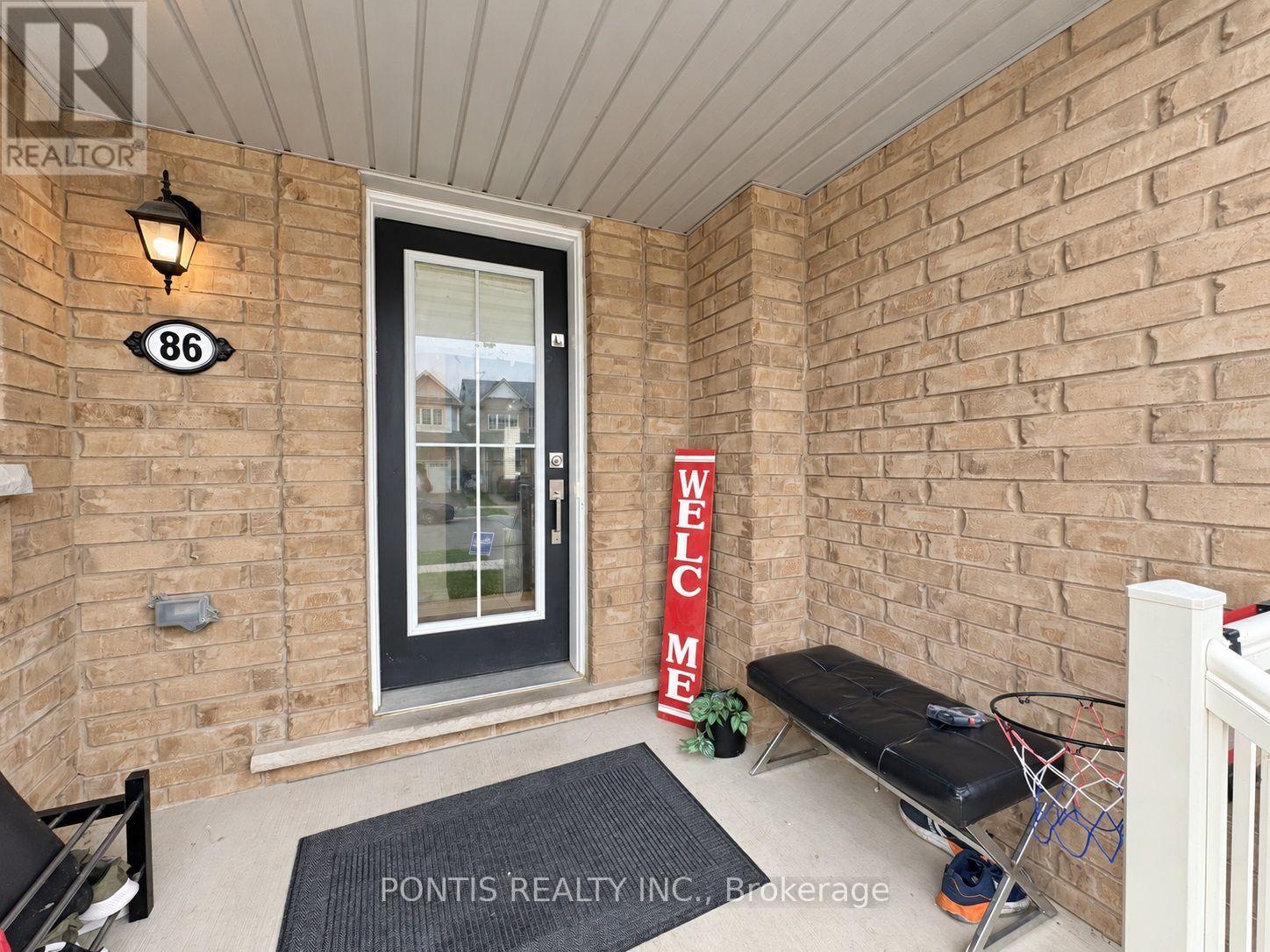 86 MUNRO CIRCLE - 5