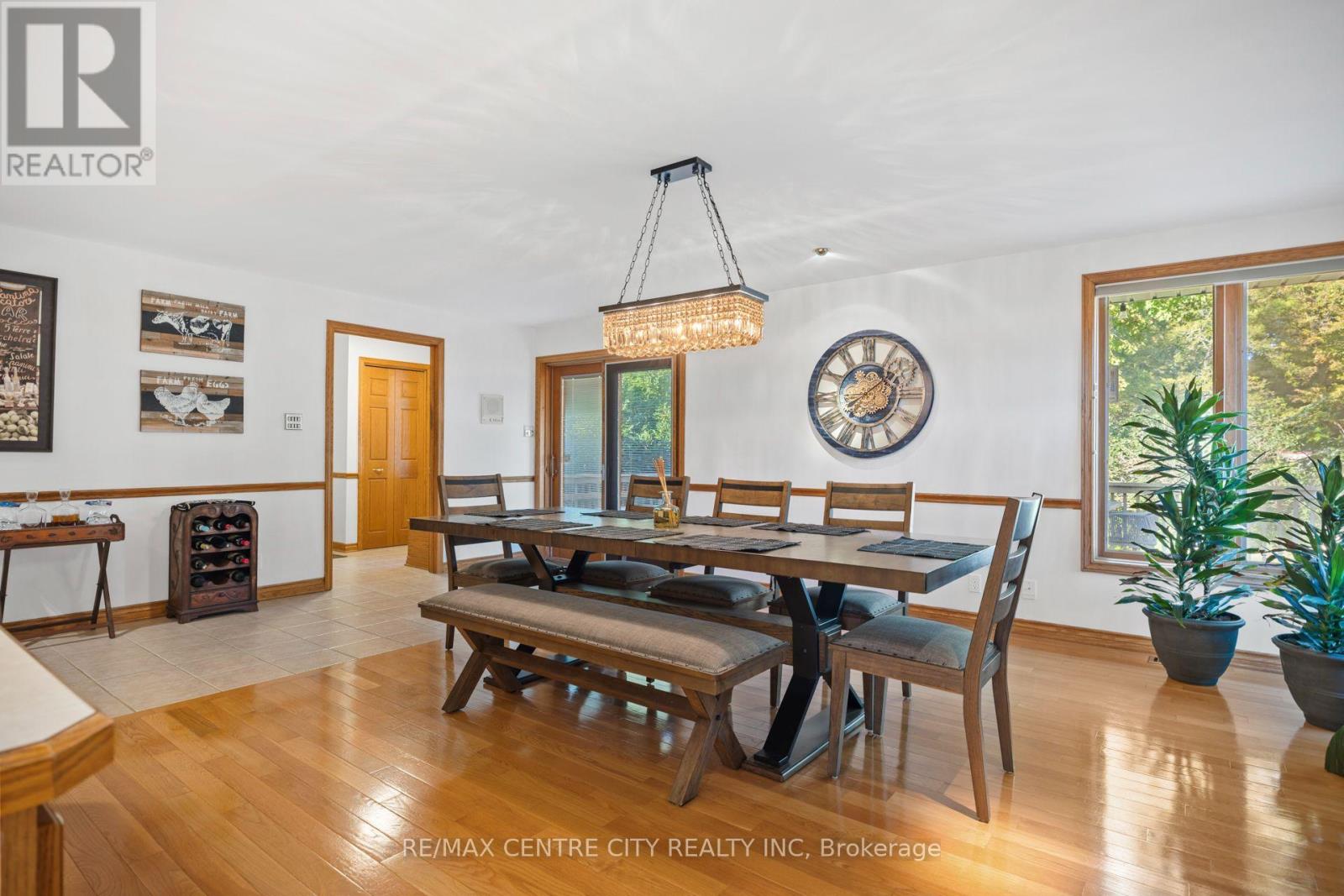 324 CARLOW ROAD - 10