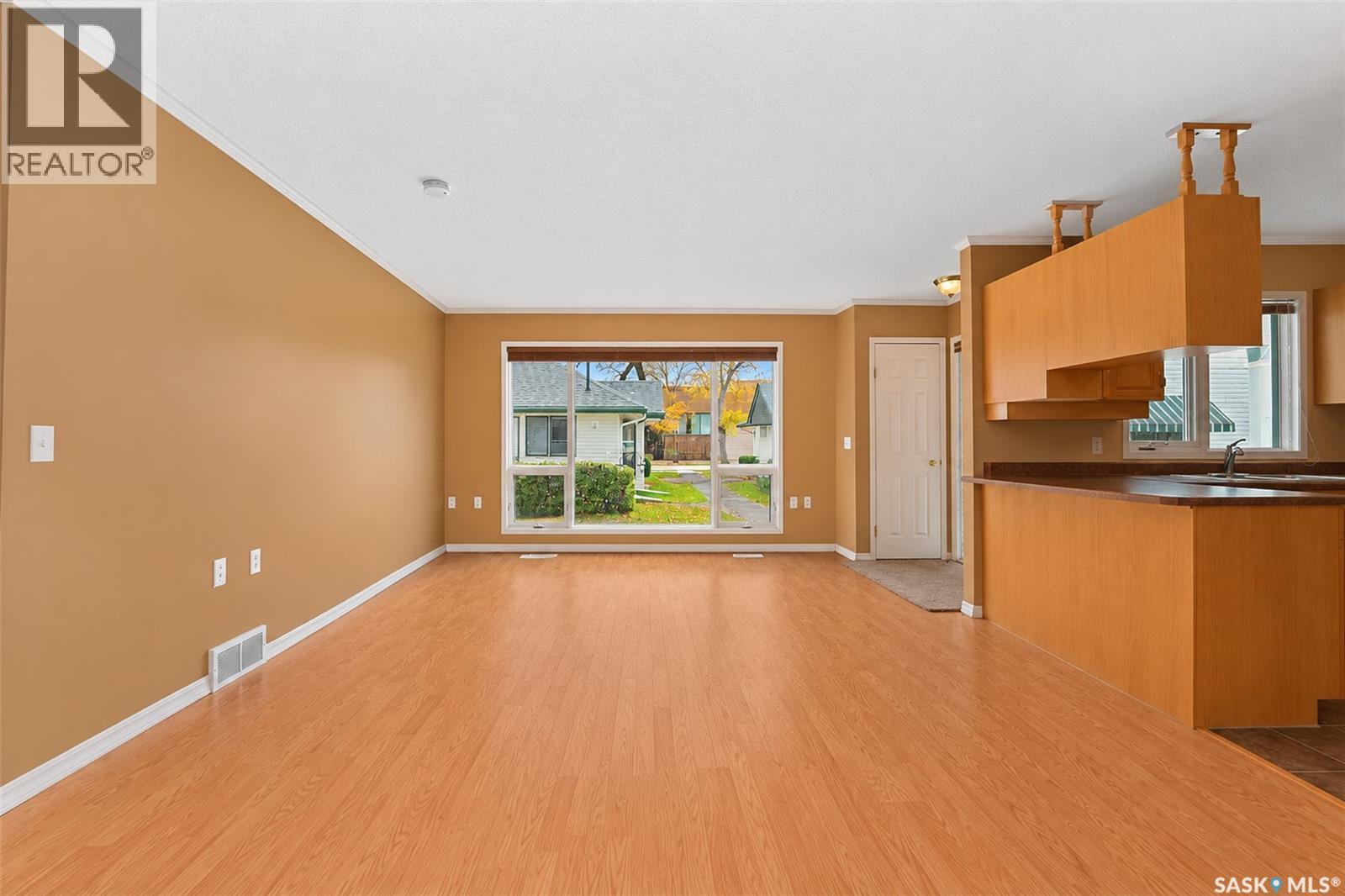 #107 111 2nd AVENUE E - 11