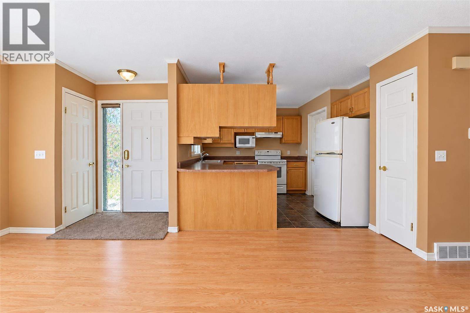 #107 111 2nd AVENUE E - 17