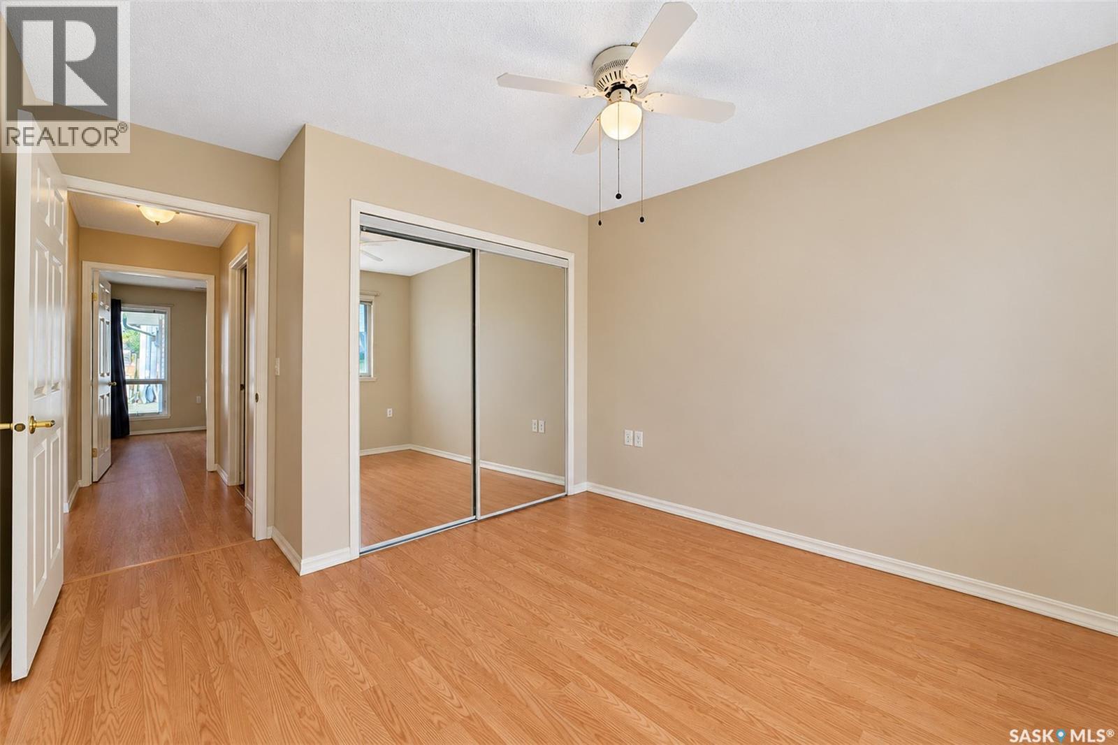 #107 111 2nd AVENUE E - 27