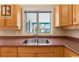 107 111 2nd Avenue E, Rosetown, SK S0L2V0 Photo 24