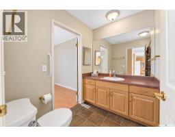 107 111 2nd Avenue E, Rosetown, SK S0L2V0 Photo 30