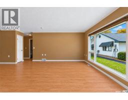 Laundry room - 107 111 2nd Avenue E, Rosetown, SK S0L2V0 Photo 7