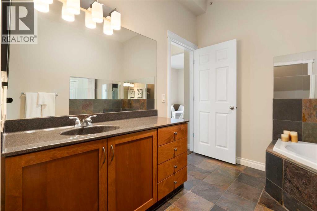 #405 6 Hemlock Crescent SW - Image 21