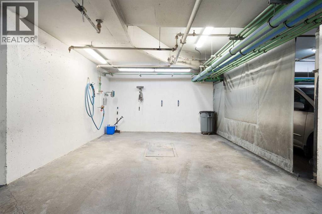 #405 6 Hemlock Crescent SW - Image 37