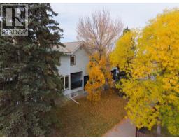 76 Coachway Gardens SW - photo 41