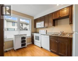 76 Coachway Gardens SW - photo 16