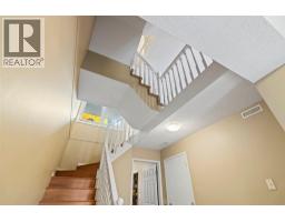 76 Coachway Gardens SW - photo 7