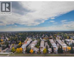 76 Coachway Gardens SW - photo 2