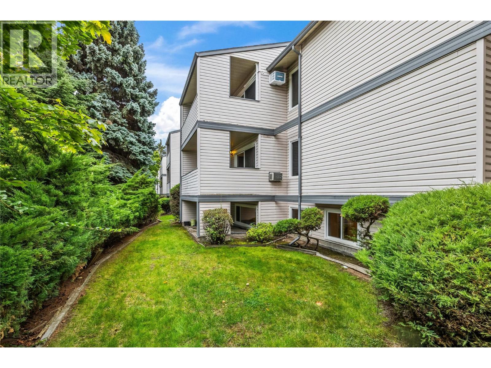 #6 3000 Richter Street - 36
