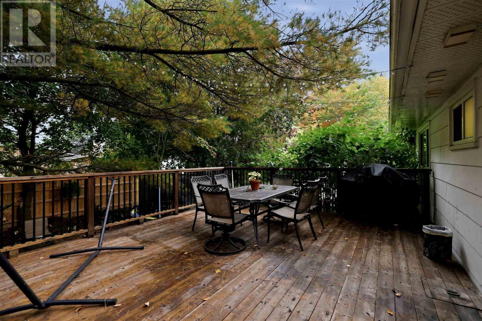 23 Country Club PL - Image 44