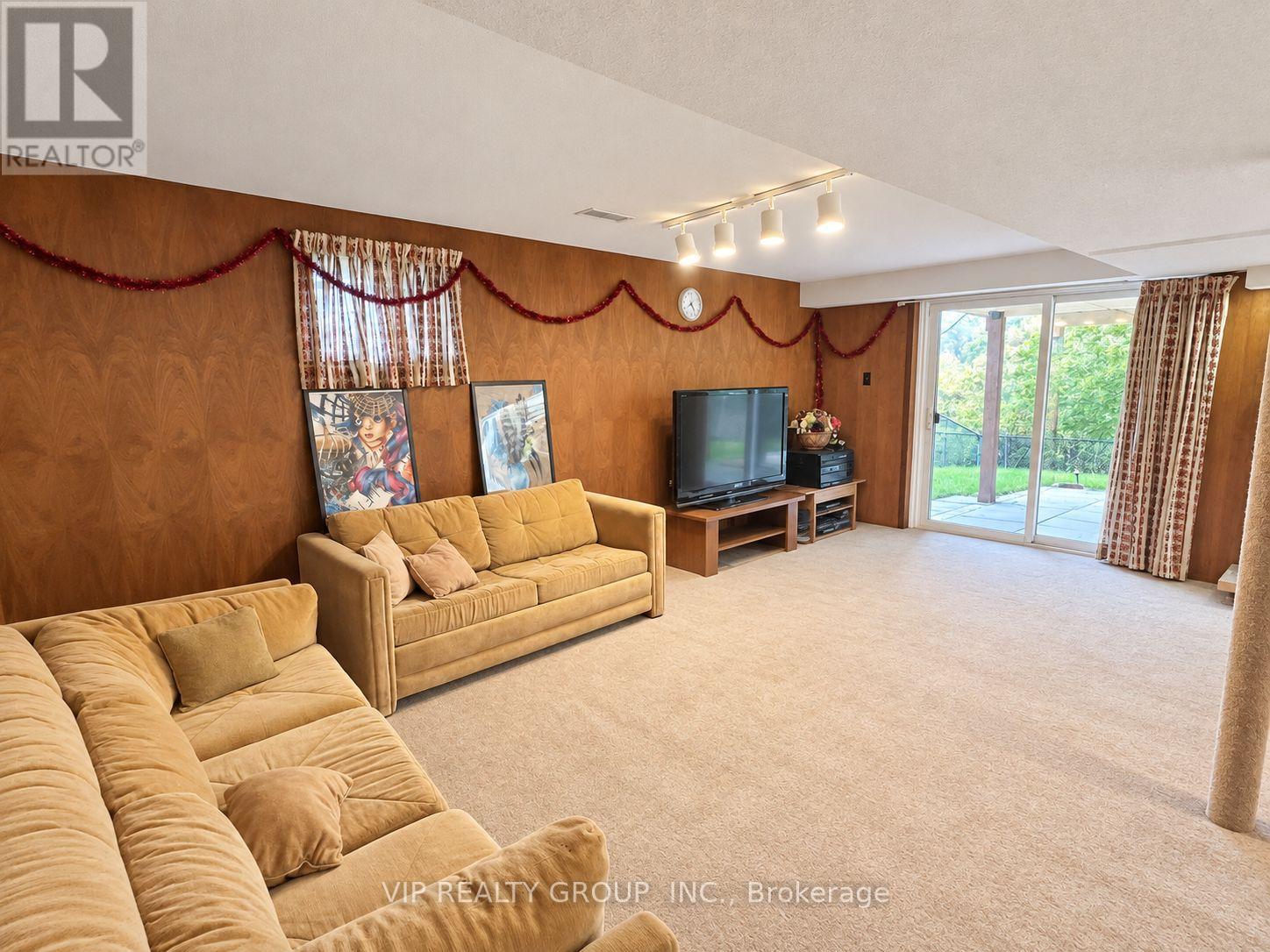 69 Yatesbury Road, Toronto, ON photo 6