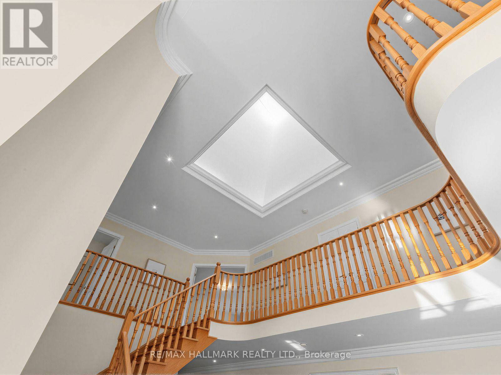 8 Ridgley Court, Richmond Hill, ON photo 17