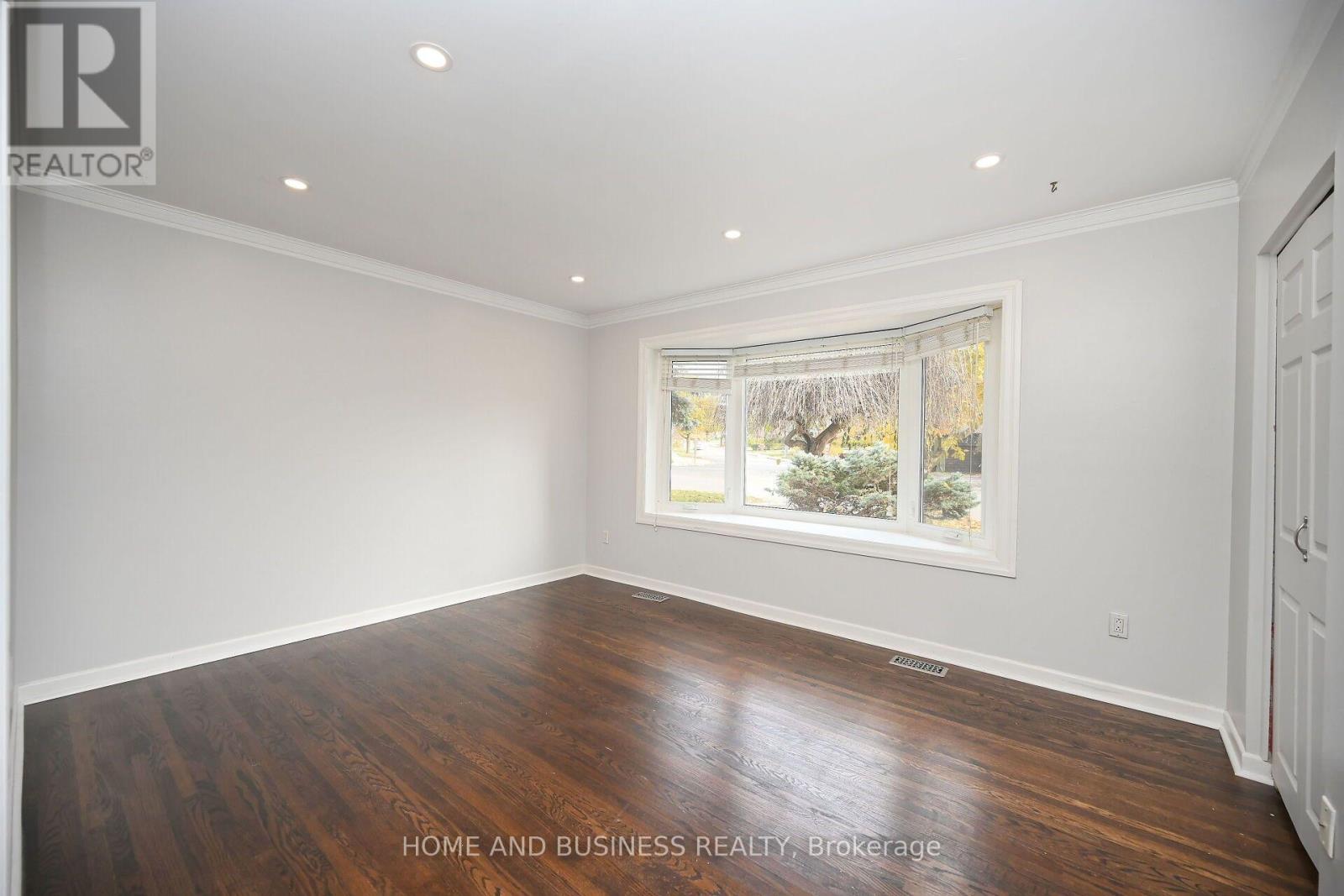 3668 THE CREDIT WOODLANDS ROAD - 15