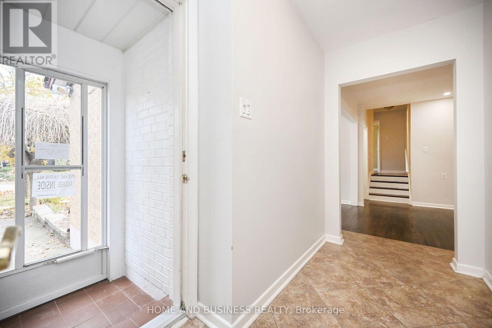 3668 The Credit Woodlands Road, Mississauga, ON photo 12