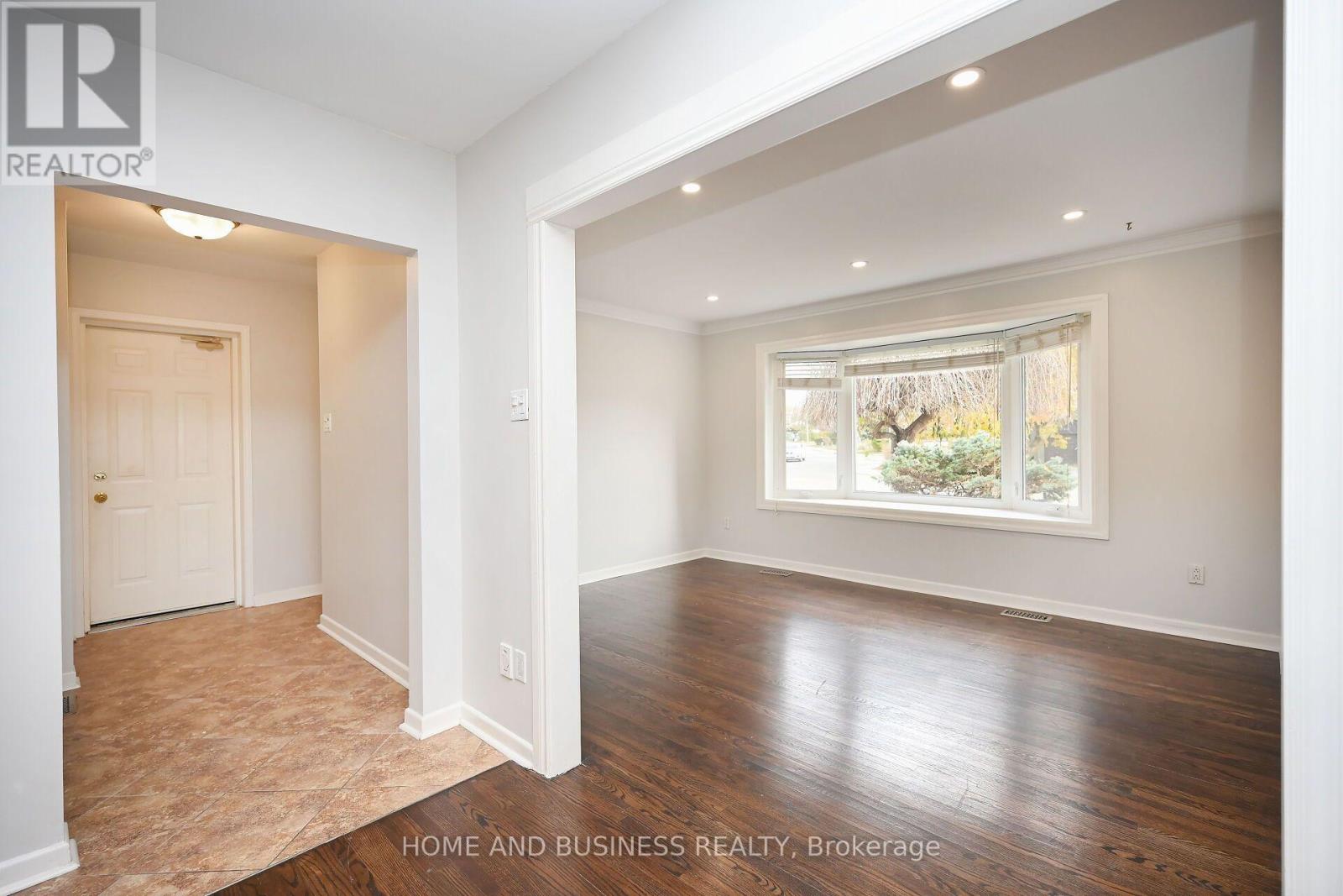 3668 The Credit Woodlands Road, Mississauga, ON photo 14