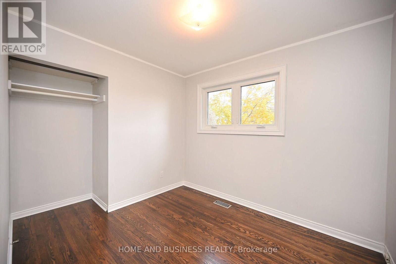 3668 THE CREDIT WOODLANDS ROAD - 32