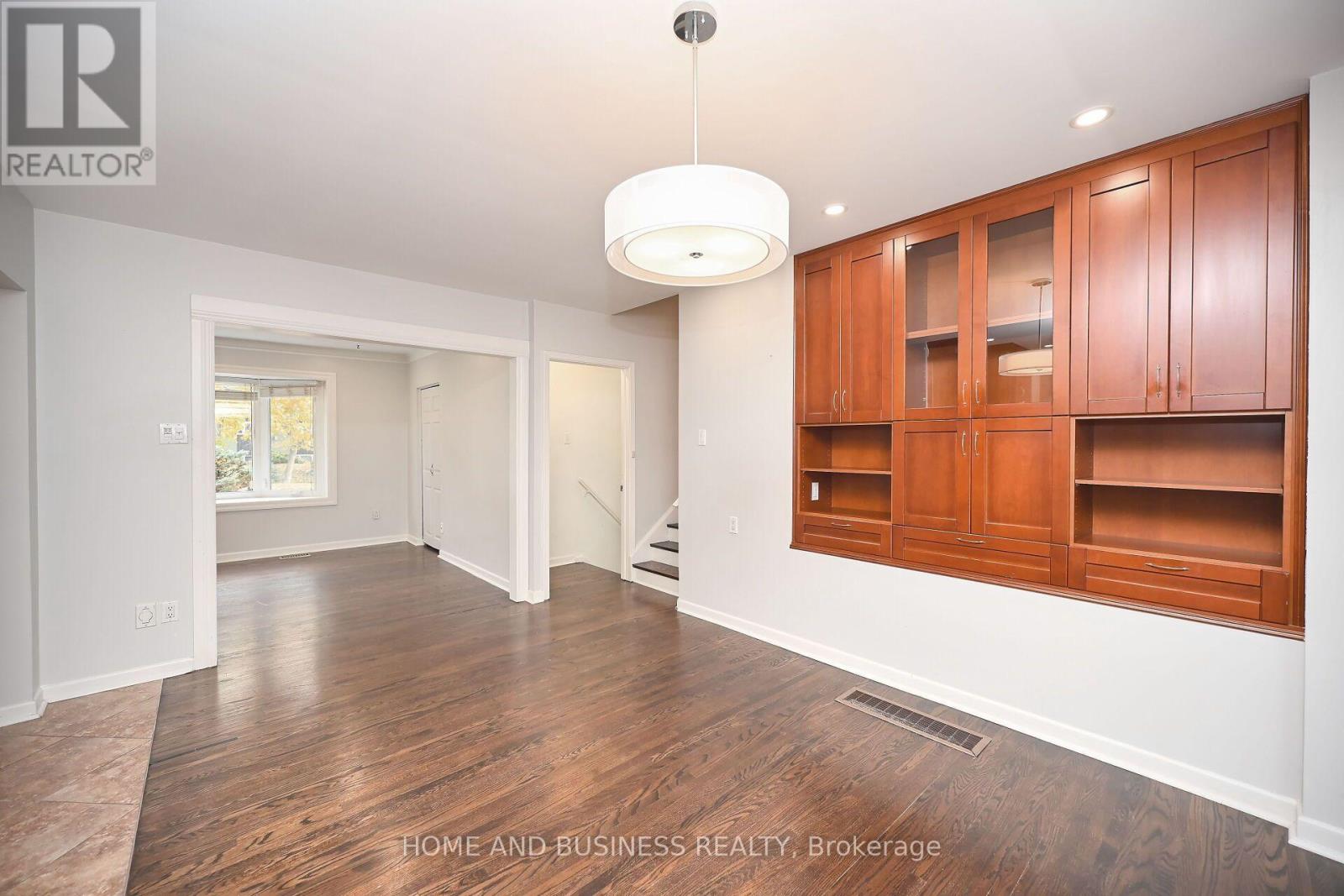 3668 THE CREDIT WOODLANDS ROAD - 20