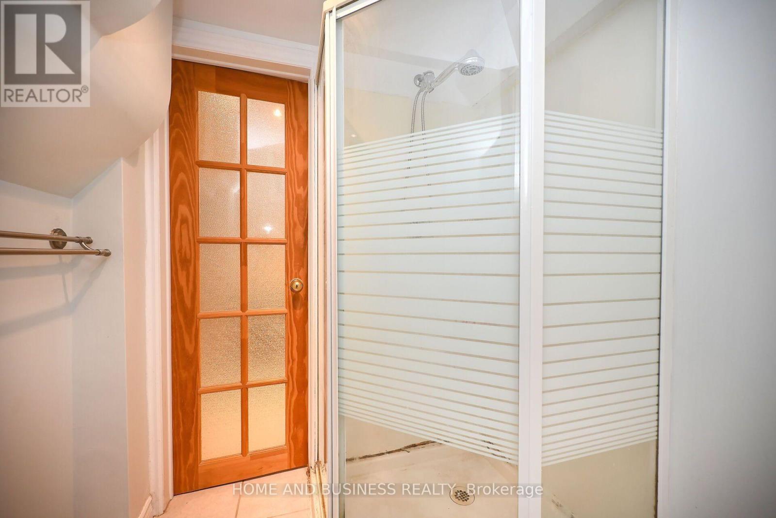 3668 THE CREDIT WOODLANDS ROAD - 42