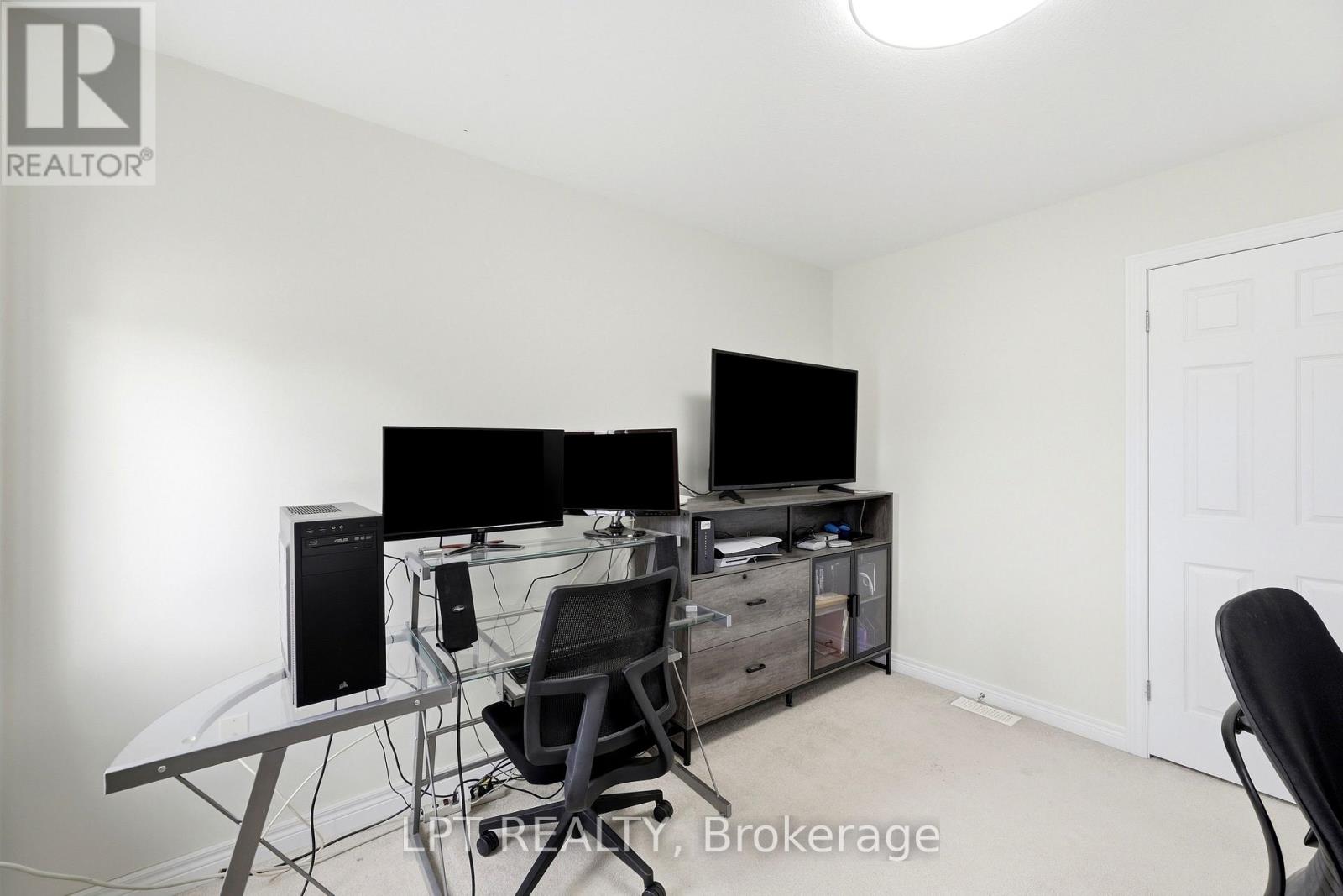 903 BRADSHAW CRESCENT - 30