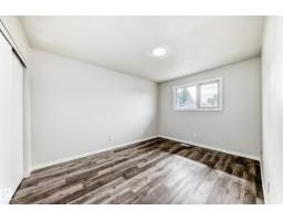8615 42a Av Nw, Edmonton, AB T6K1E6 Photo 15