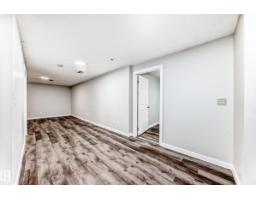 8615 42a Av Nw, Edmonton, AB T6K1E6 Photo 29
