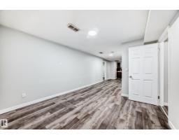 8615 42a Av Nw, Edmonton, AB T6K1E6 Photo 33