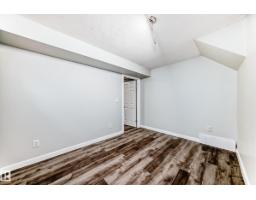 8615 42a Av Nw, Edmonton, AB T6K1E6 Photo 37