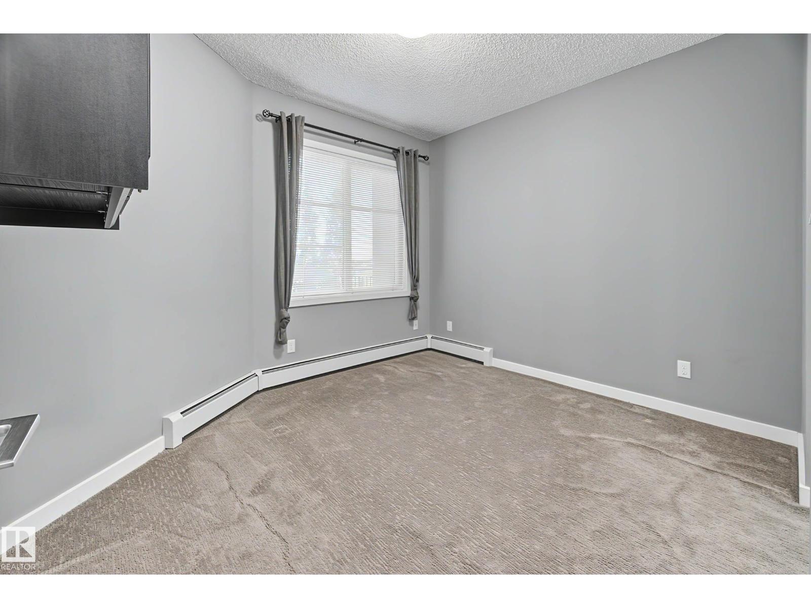 #410 1004 ROSENTHAL BV NW - Image 14