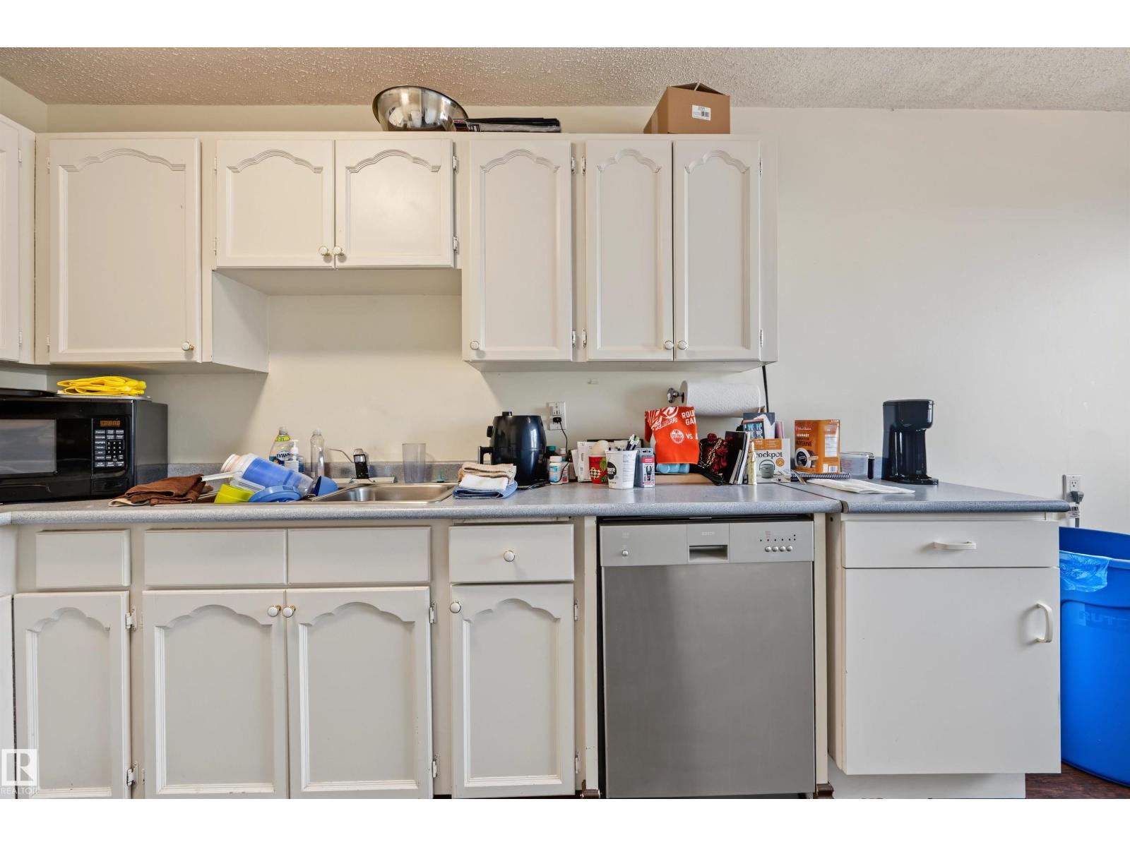 #53 4707 126 AV NW - 15