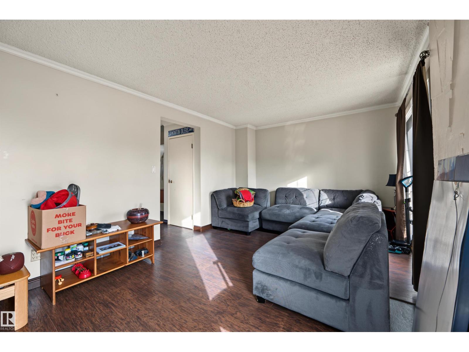 #53 4707 126 AV NW - 21