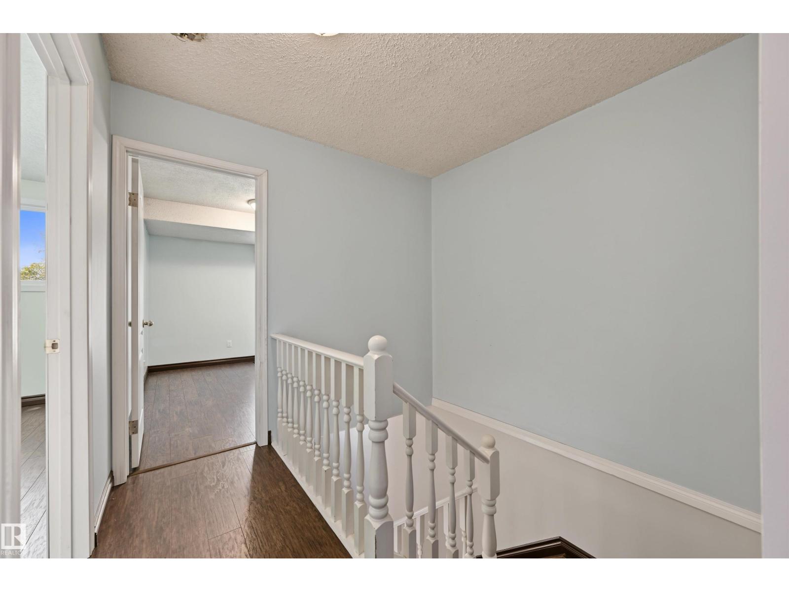 #53 4707 126 AV NW - 25