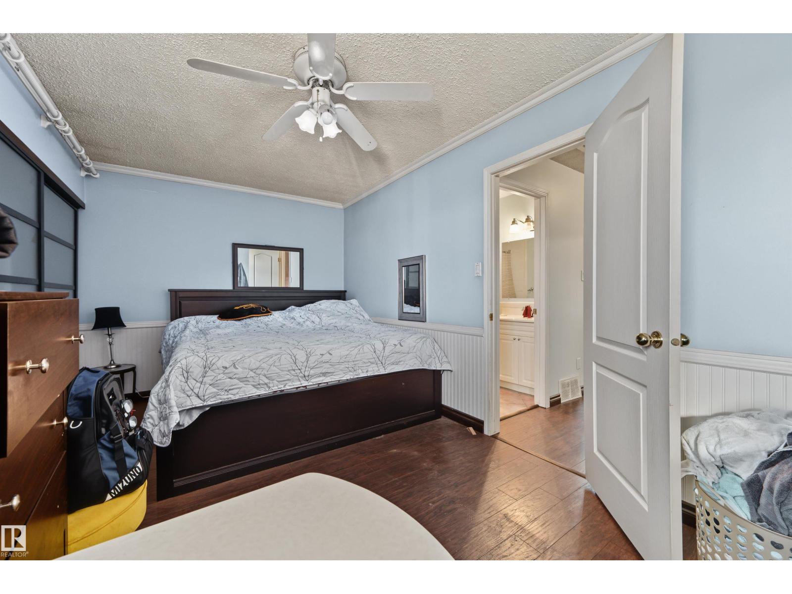 #53 4707 126 AV NW - 27