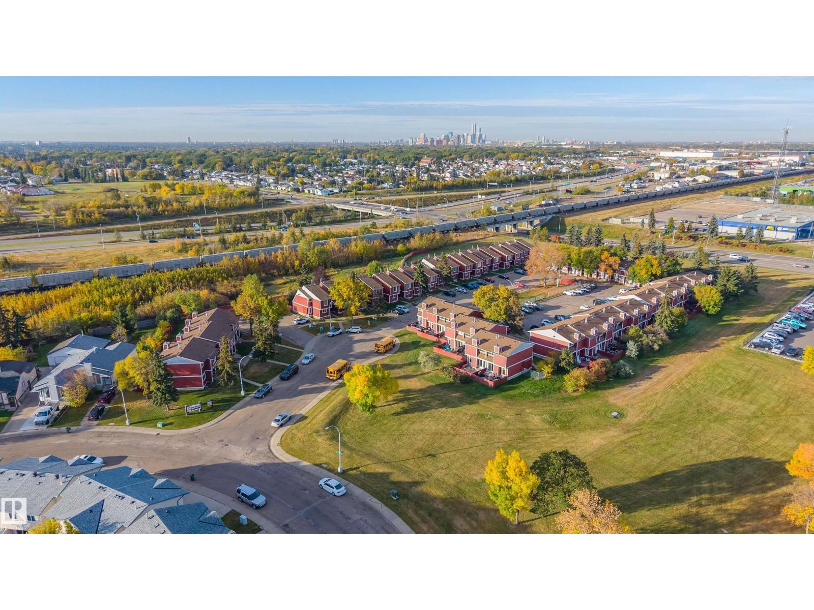 #53 4707 126 AV NW - 46