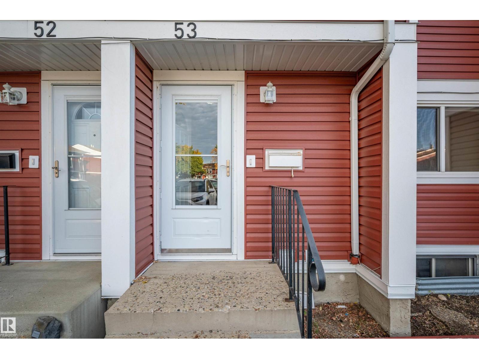 #53 4707 126 AV NW - 7