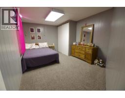 5203 42 Avenue, Taber, AB T1G1B5 Photo 31