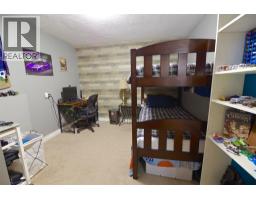 5203 42 Avenue, Taber, AB T1G1B5 Photo 29
