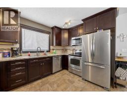 4pc Bathroom - 409 400 Southridge Place, Didsbury, AB T0M0W0 Photo 13
