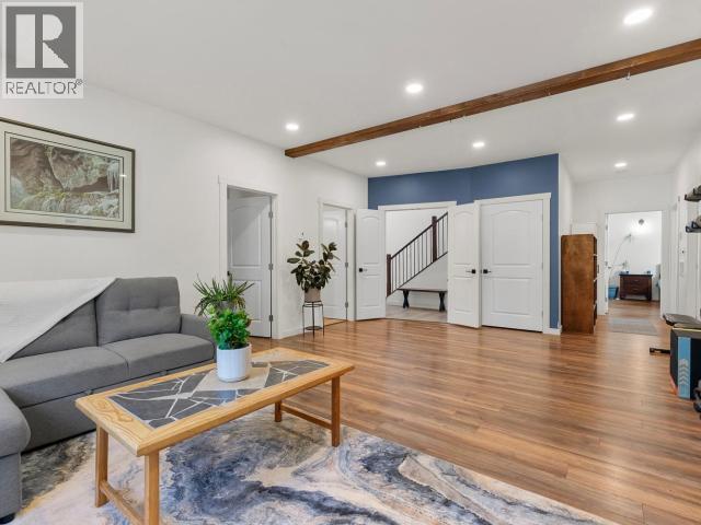 1 COUCH ROAD - 13