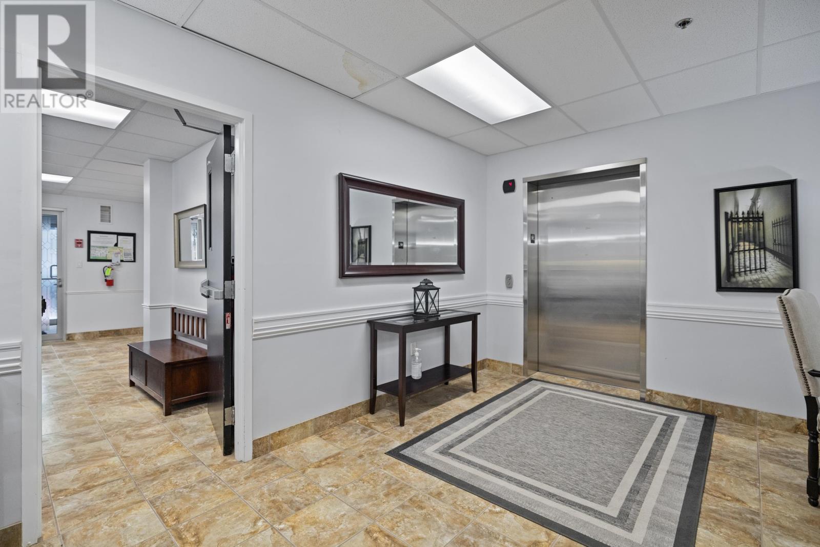 #302 111 Richmond Street - 10