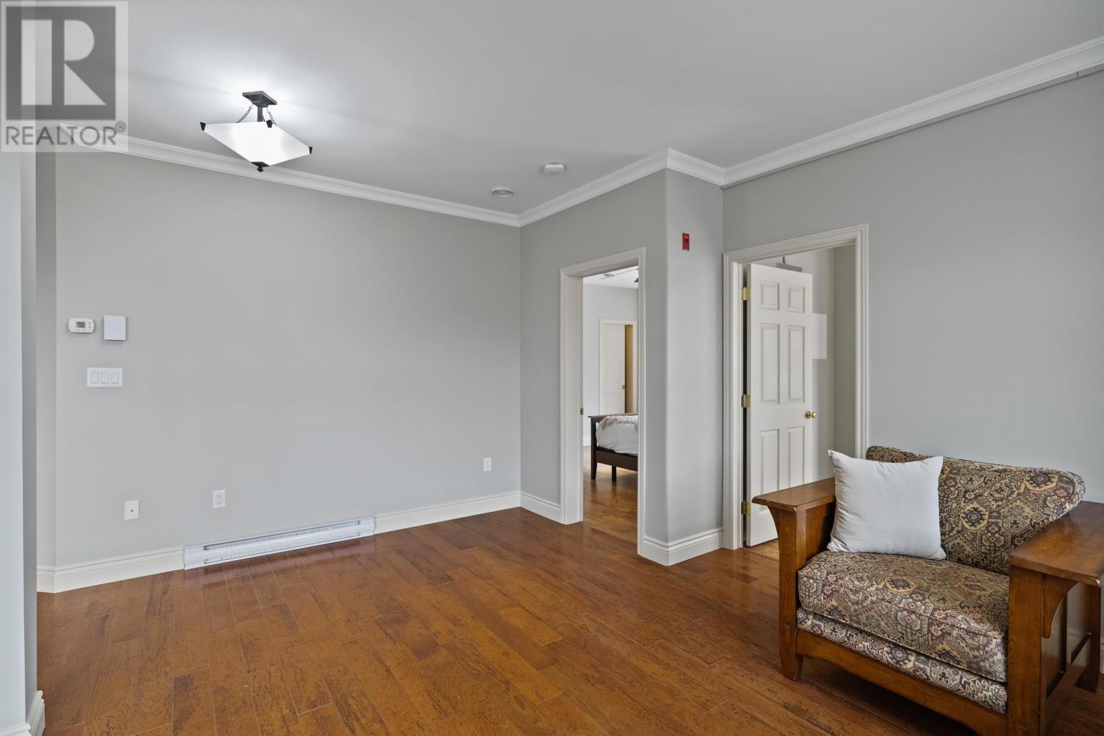 #302 111 Richmond Street - 19